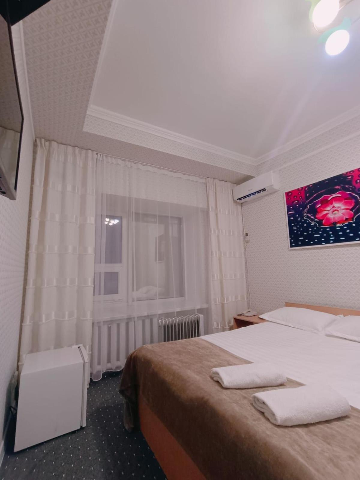 Altyn-Adam Hotel Astana Luaran gambar