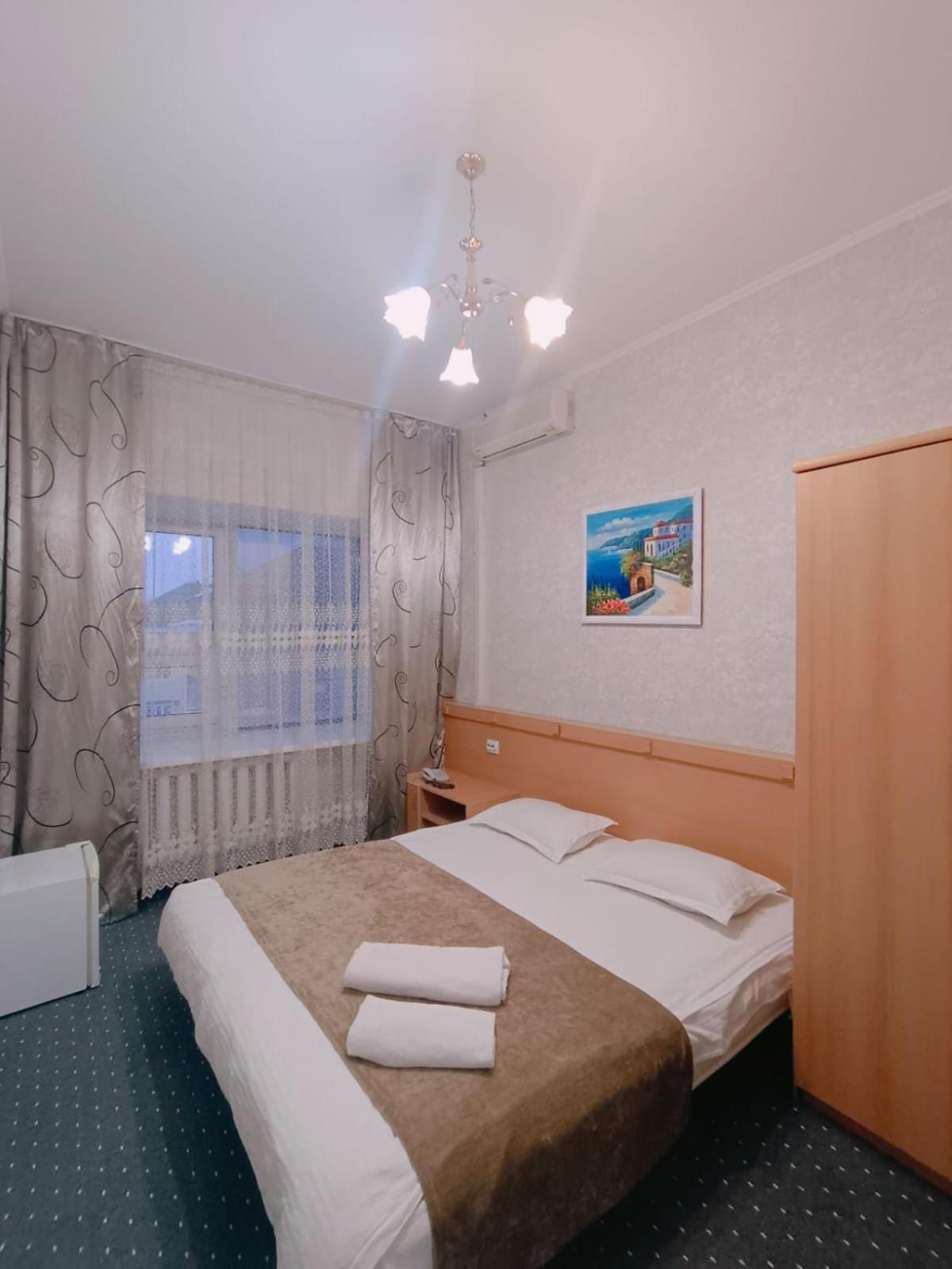 Altyn-Adam Hotel Astana Luaran gambar